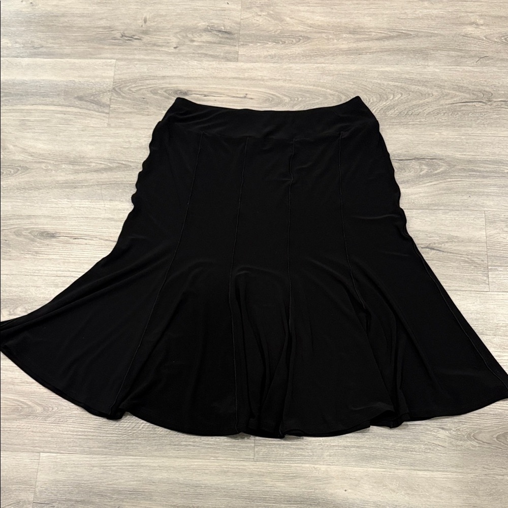 Nueva black skirt size 16